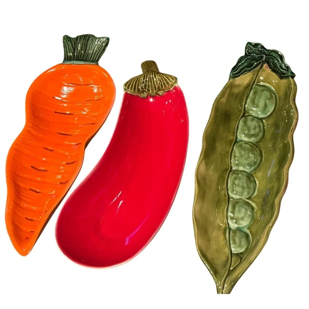 VTG Loray Ceramics Vegetable Shaped Serving Dishes Set 3‎ Carrot Radish Pea Pod